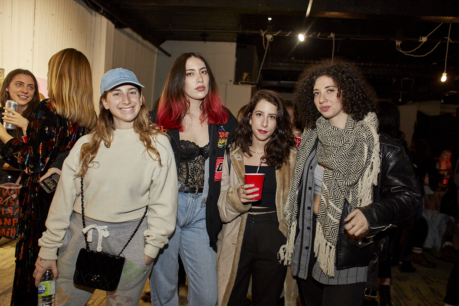 Le sexiness de la femme à l'honneur dans une très nice expo-party au Matahari Loft