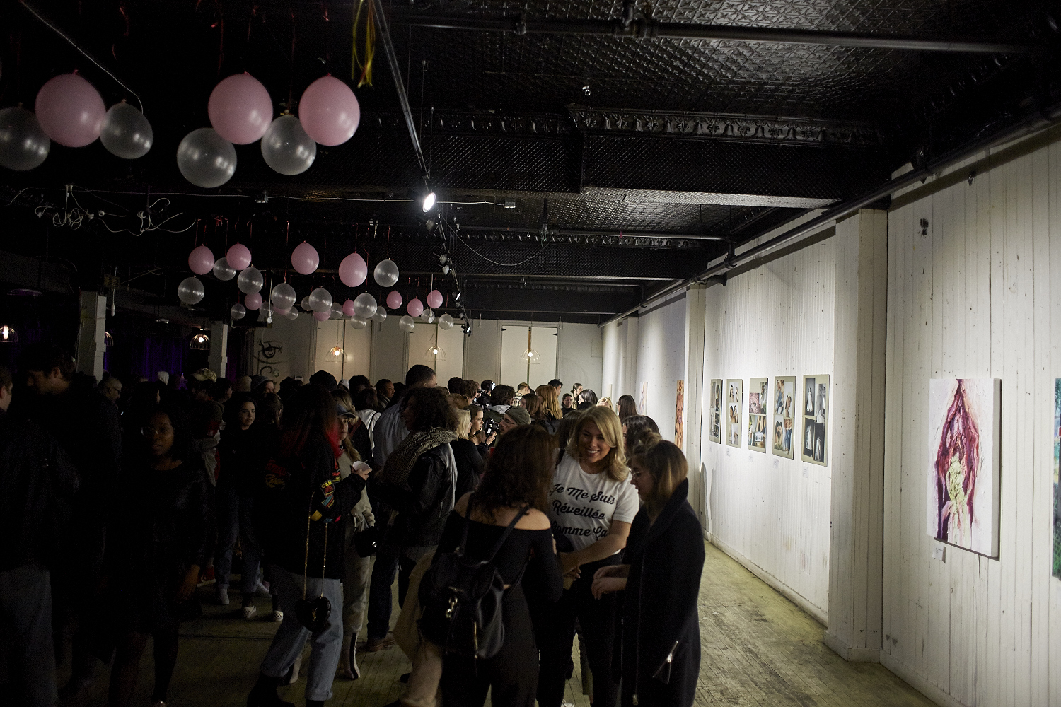 Le sexiness de la femme à l'honneur dans une très nice expo-party au Matahari Loft