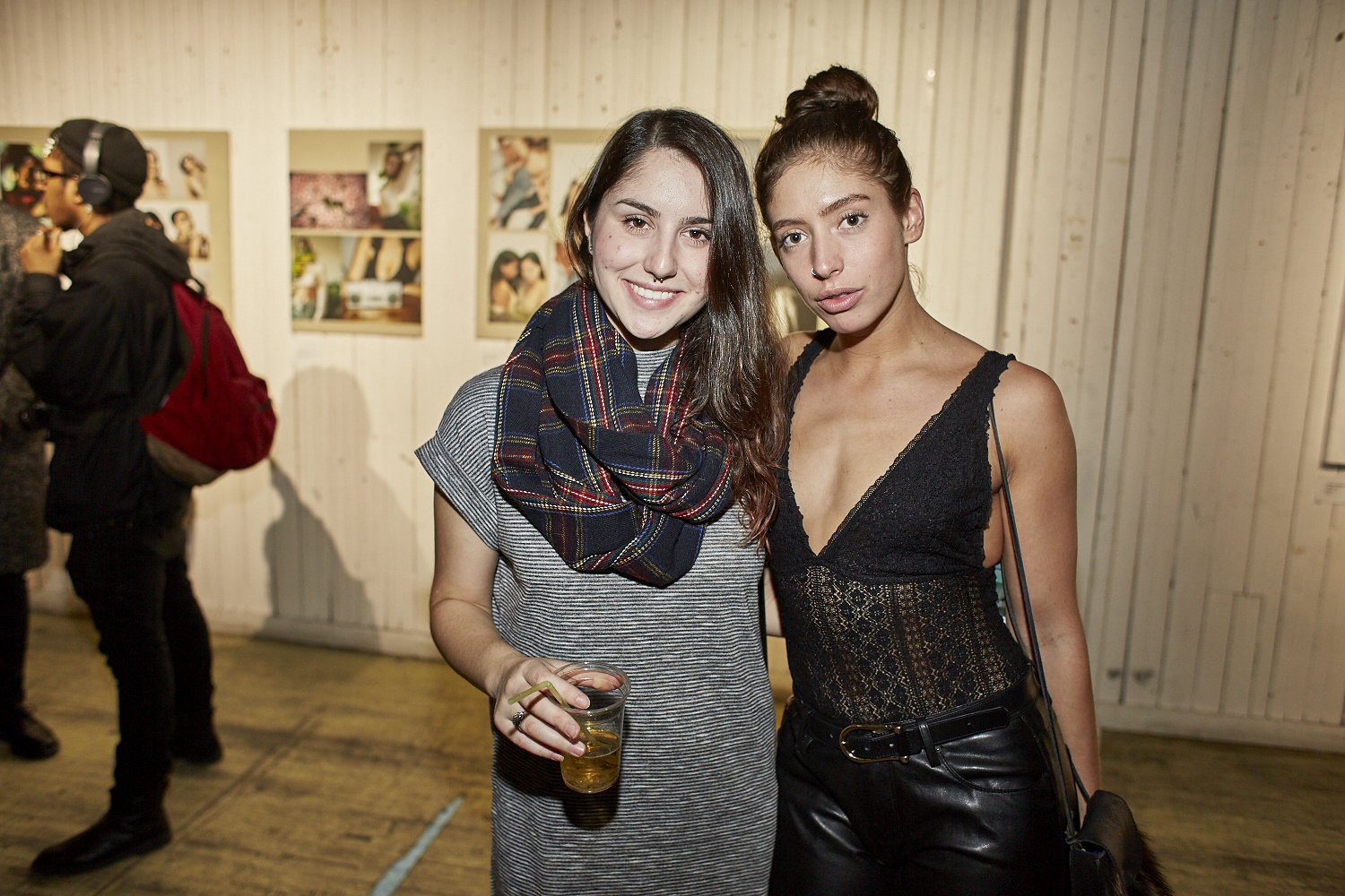 Le sexiness de la femme à l'honneur dans une très nice expo-party au Matahari Loft