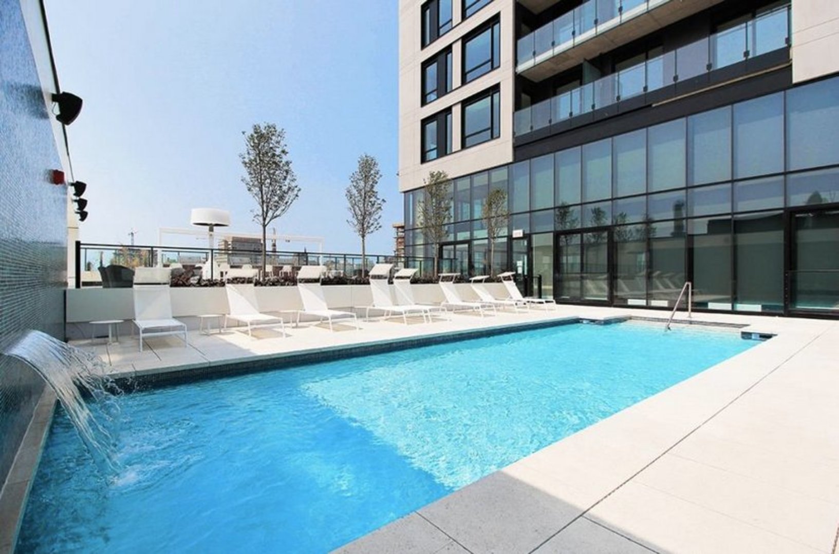 Un Penthouse de la Tour des Canadiens est à louer pis la vue est INCROYABLE (PHOTOS)