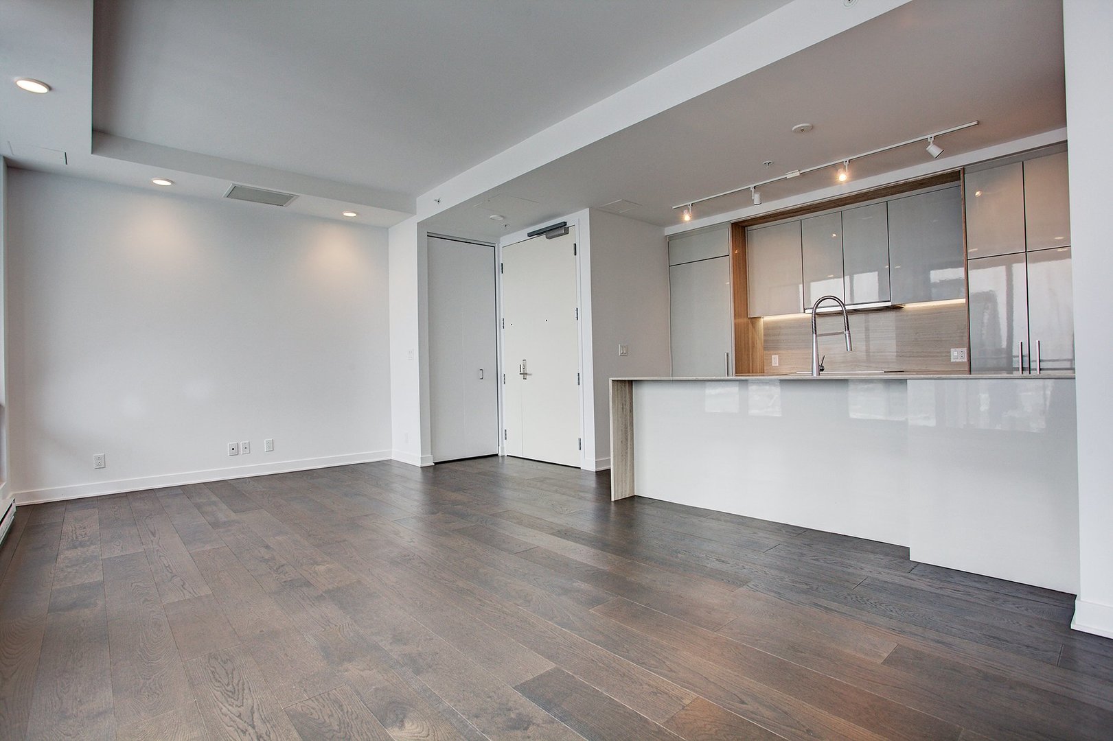 Un Penthouse de la Tour des Canadiens est à louer pis la vue est INCROYABLE (PHOTOS)
