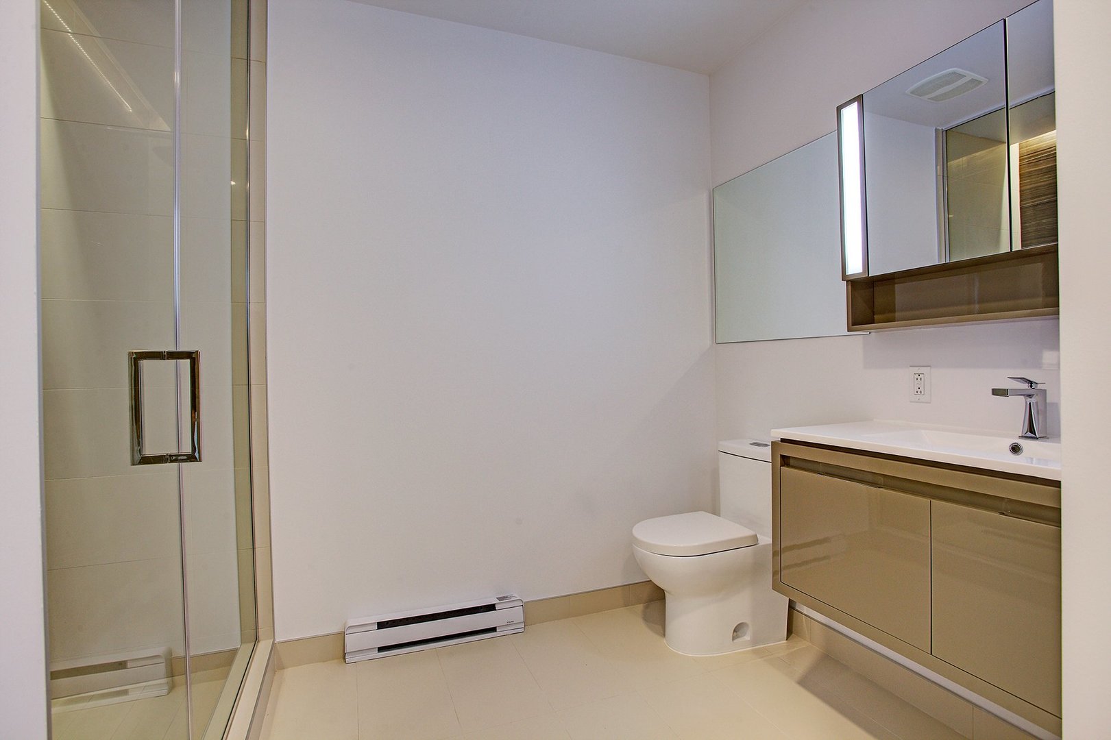 Un Penthouse de la Tour des Canadiens est à louer pis la vue est INCROYABLE (PHOTOS)