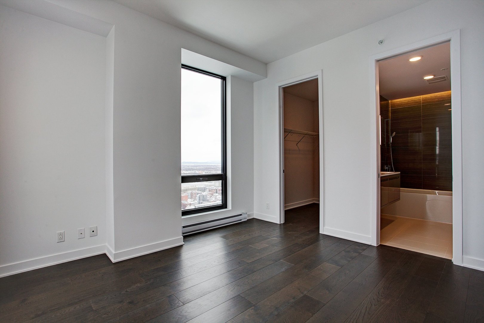 Un Penthouse de la Tour des Canadiens est à louer pis la vue est INCROYABLE (PHOTOS)