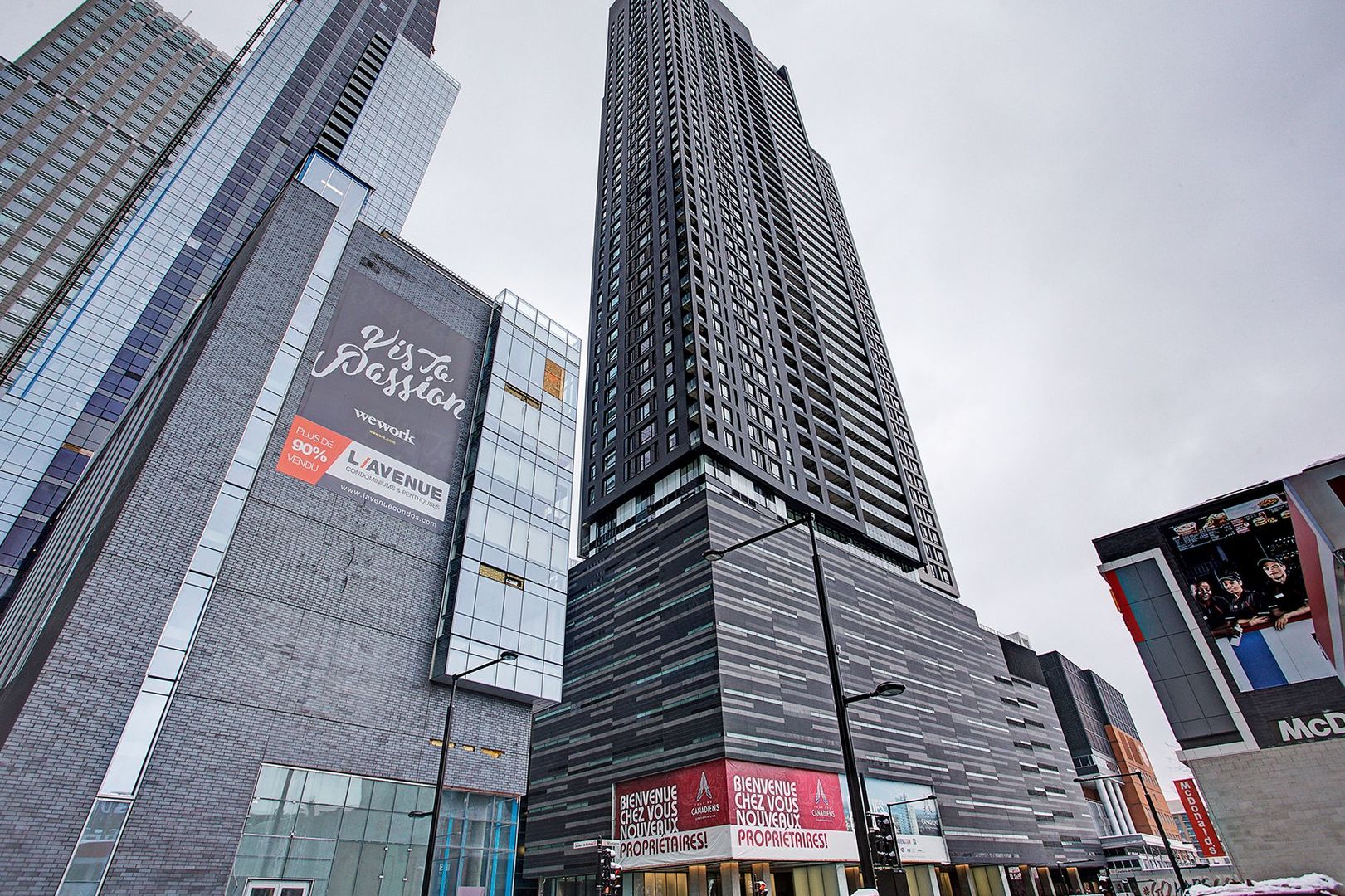 Un Penthouse de la Tour des Canadiens est à louer pis la vue est INCROYABLE (PHOTOS)