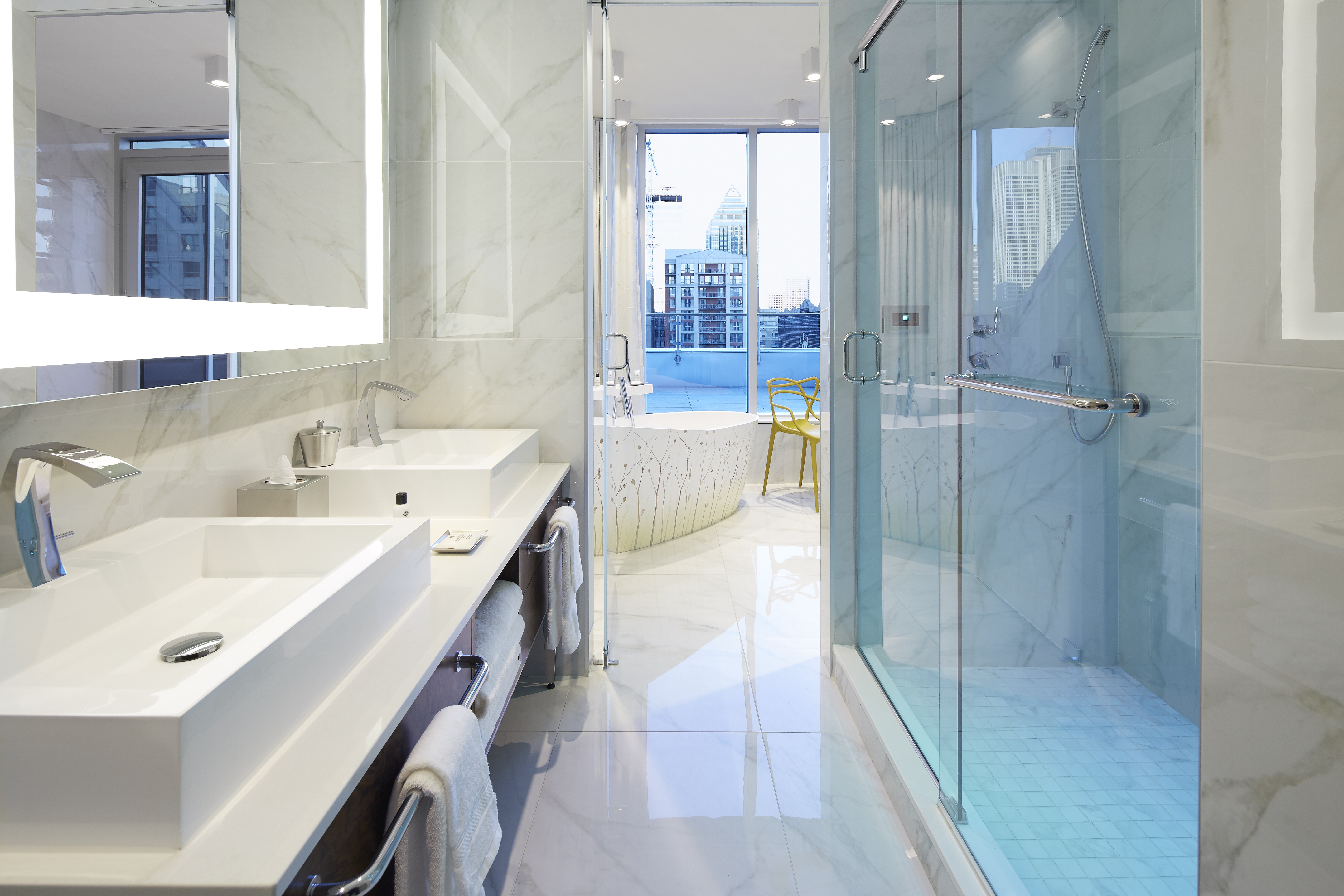 40 photos du nouvel hôtel hyper chic du centre-ville de Montréal