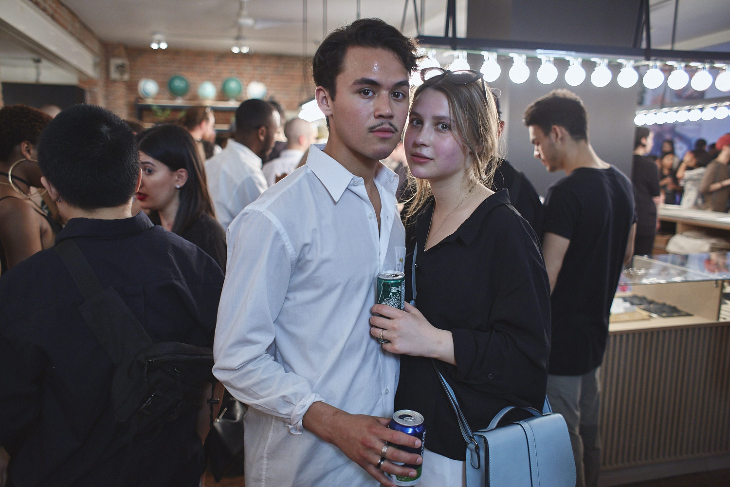 Le magazine Dossier lance son très beau premier numéro chez LOWELL MTL