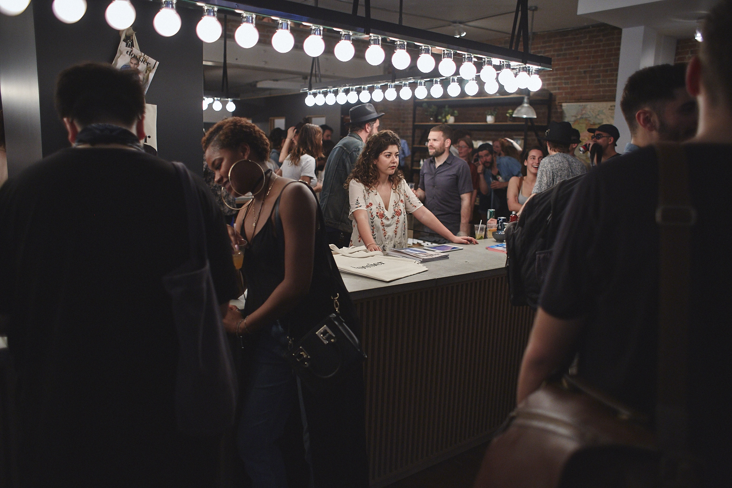 Le magazine Dossier lance son très beau premier numéro chez LOWELL MTL