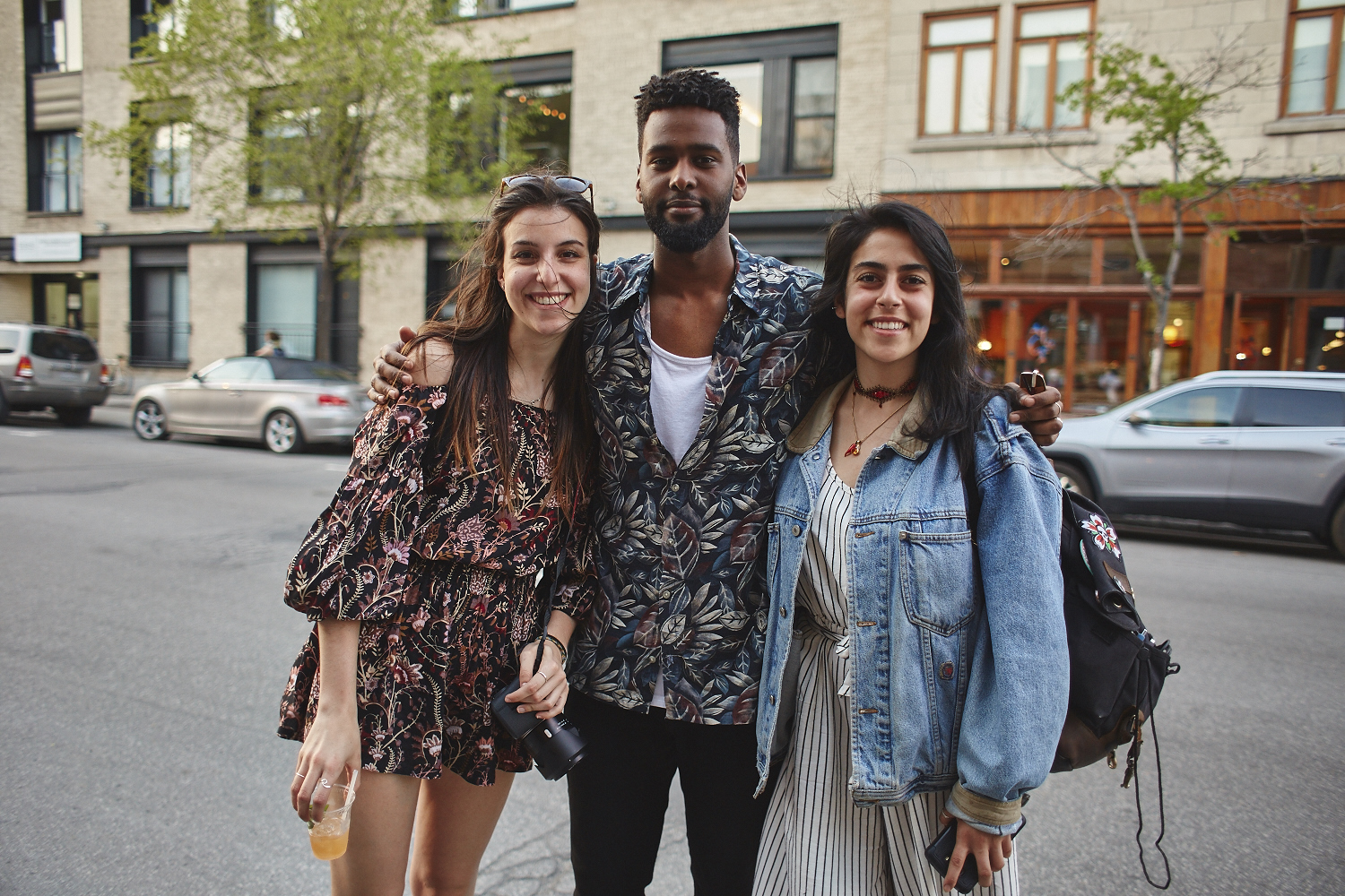 Le magazine Dossier lance son très beau premier numéro chez LOWELL MTL