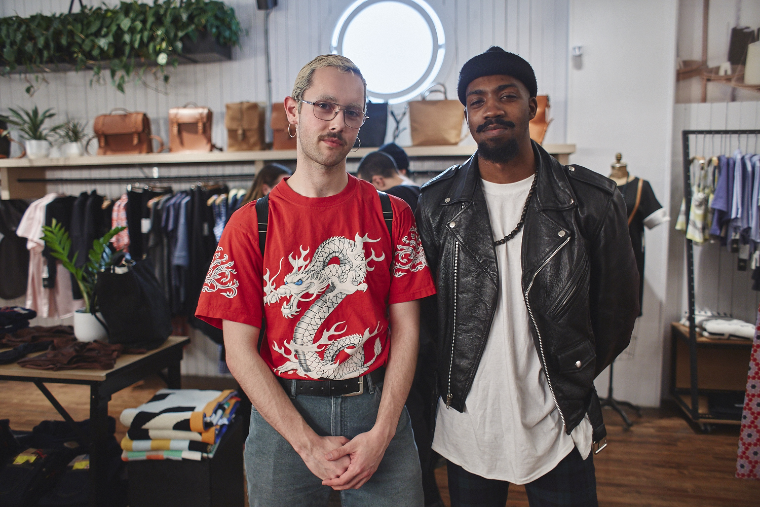 Le magazine Dossier lance son très beau premier numéro chez LOWELL MTL