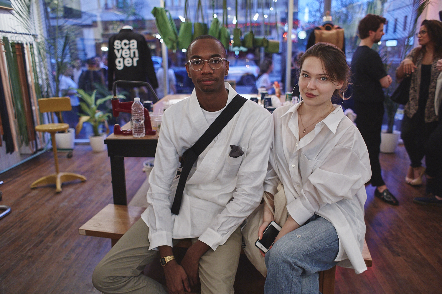 Le magazine Dossier lance son très beau premier numéro chez LOWELL MTL