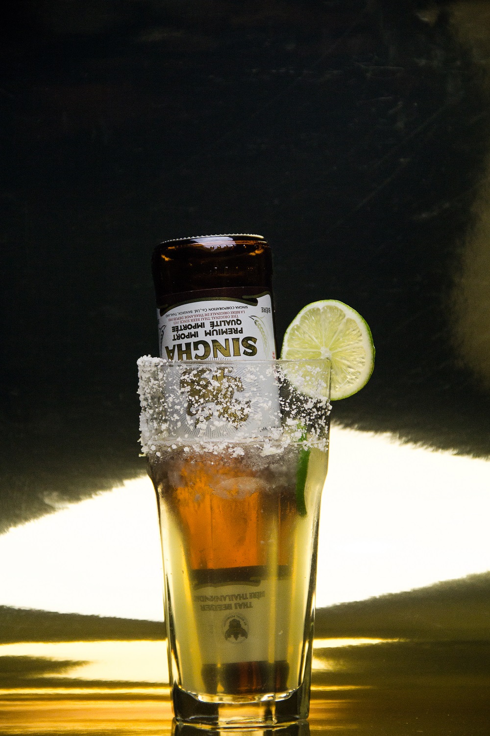 Le Spot de la semaine: le Mal Nécessaire et ses cocktails exotiques