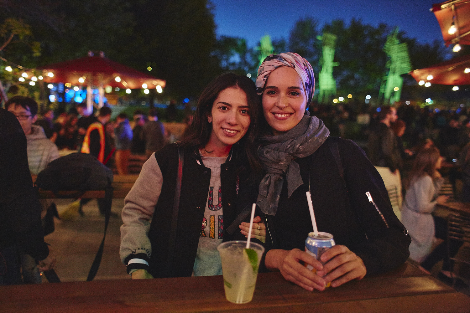 Et c'est parti pour un été de feu aux Jardins Gamelin!