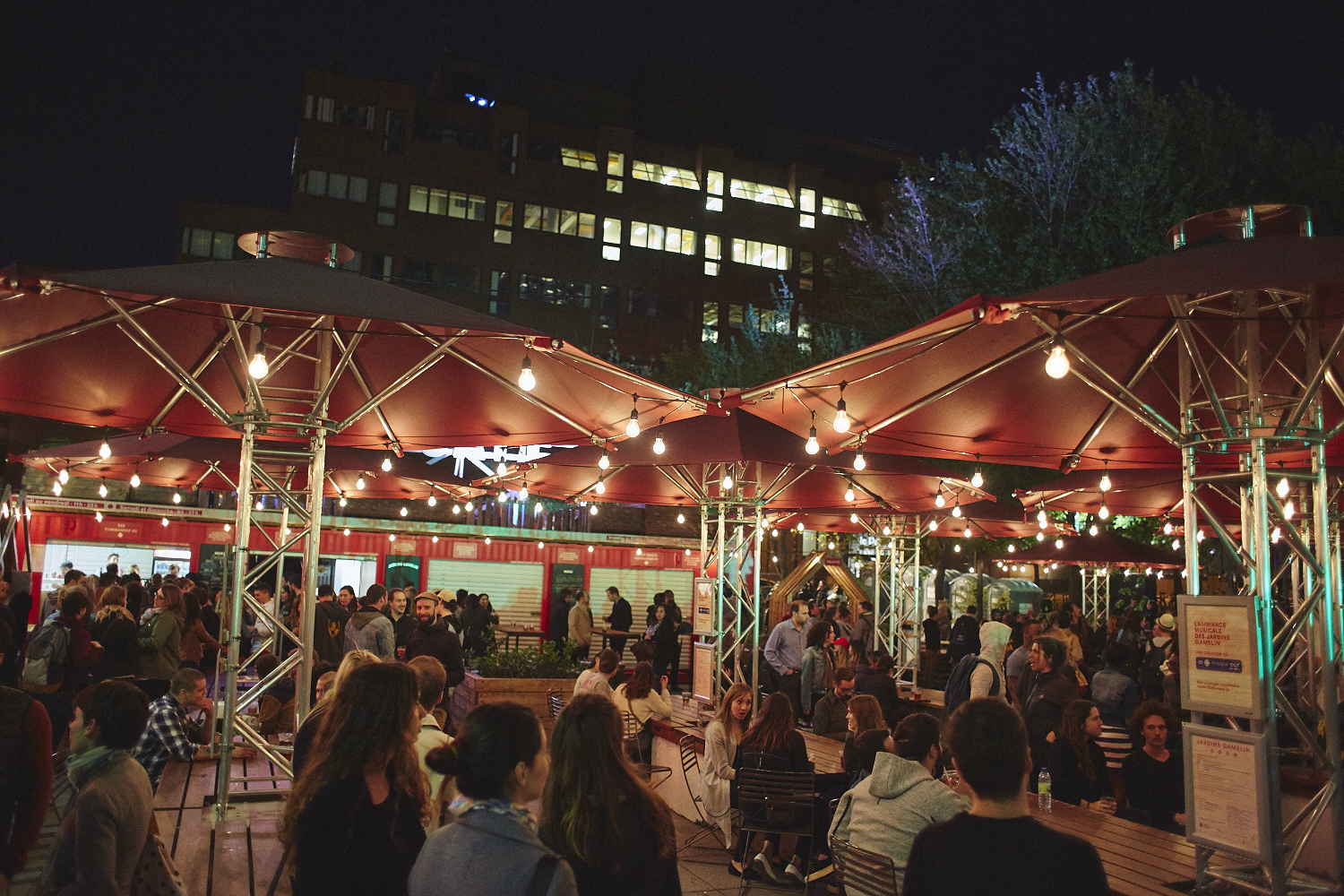 Et c'est parti pour un été de feu aux Jardins Gamelin!