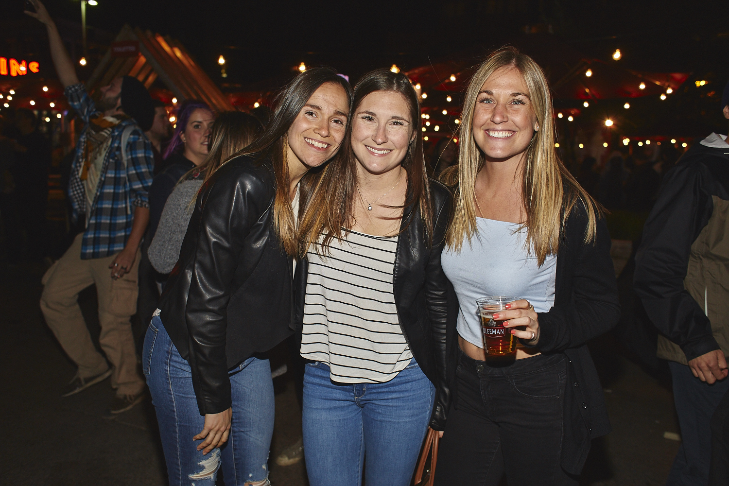Et c'est parti pour un été de feu aux Jardins Gamelin!