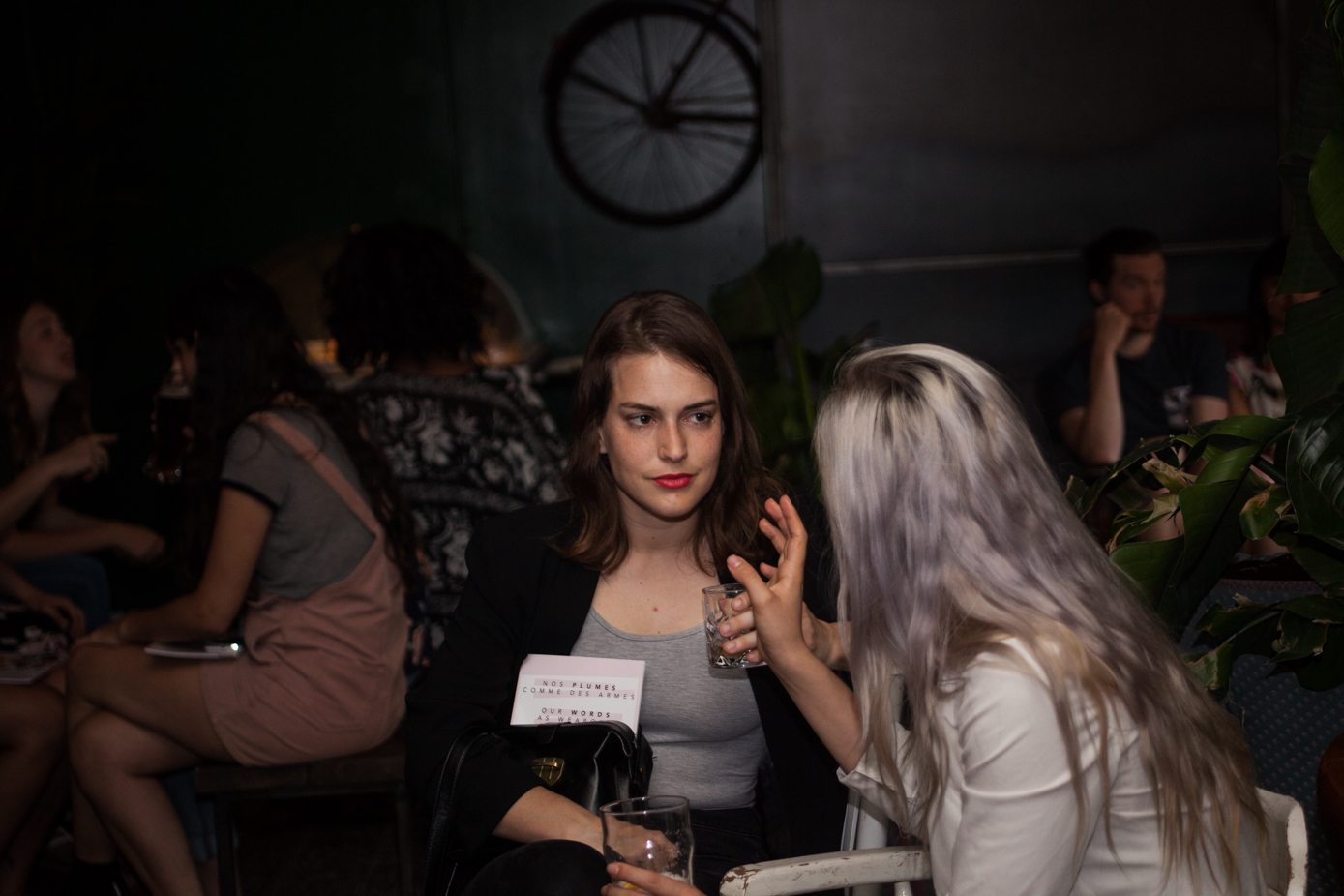 Un collectif de femmes inspirantes lance un recueil de poésie engagée à l'Apt 200