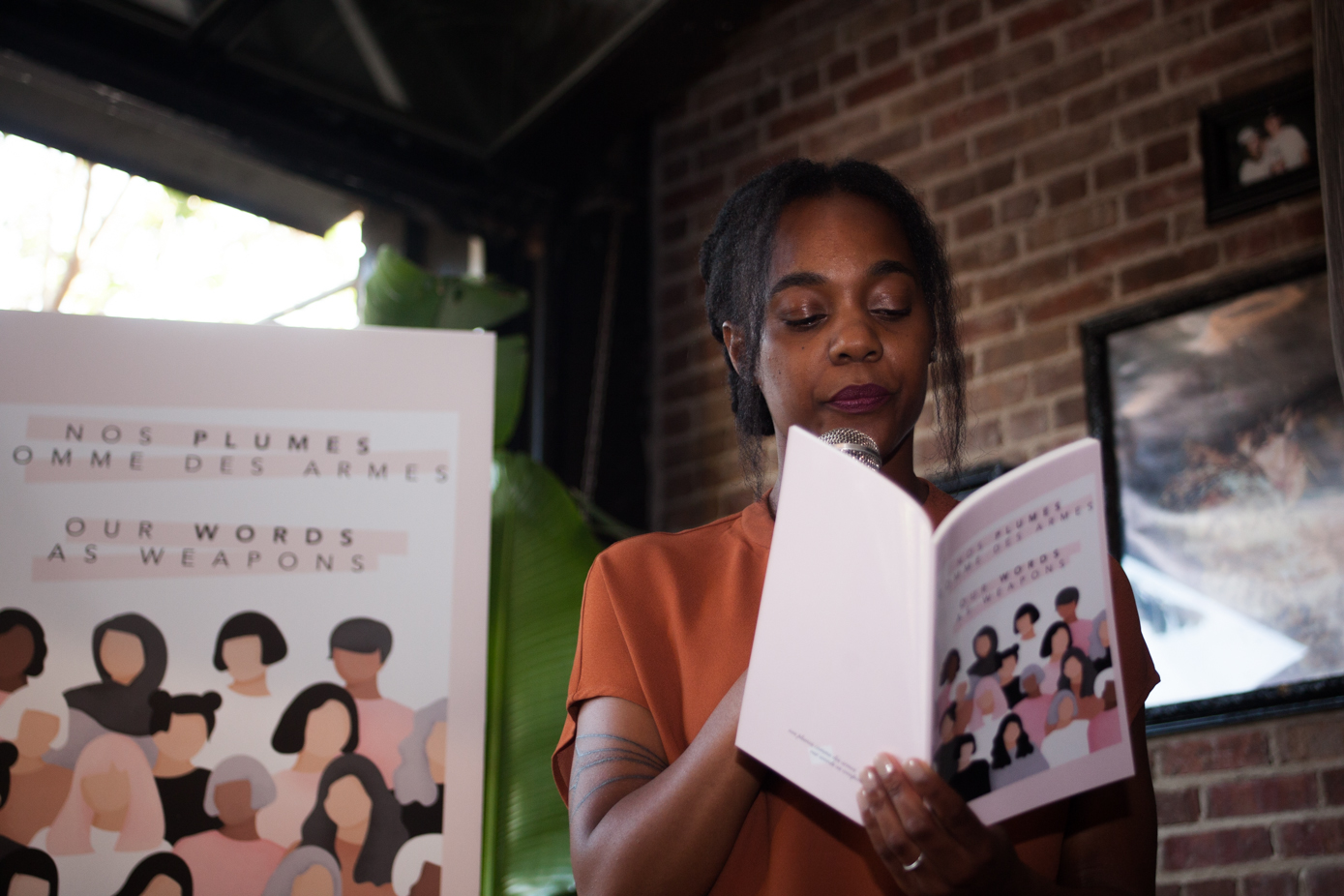 Un collectif de femmes inspirantes lance un recueil de poésie engagée à l'Apt 200