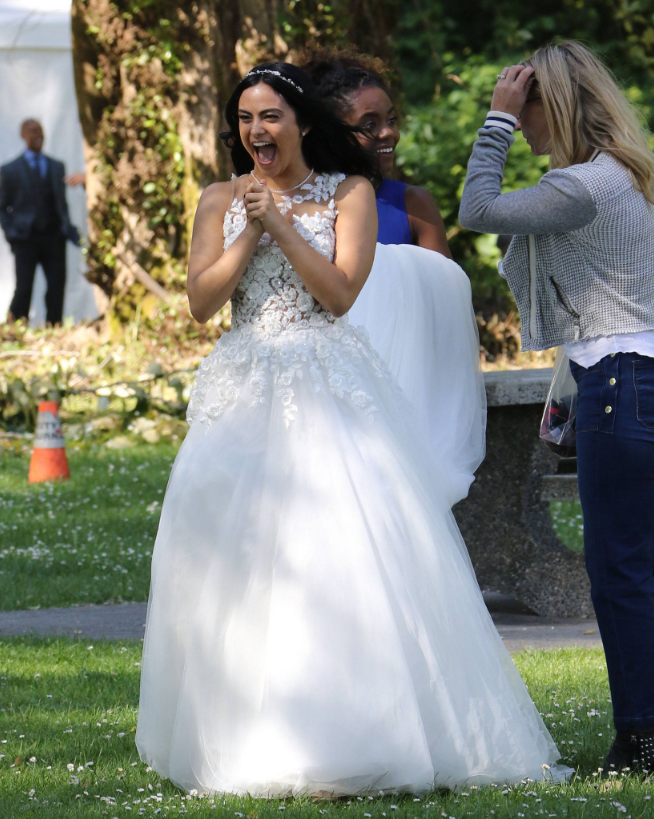 Un mariage se prépare dans la saison 2 de Riverdale (PHOTOS)