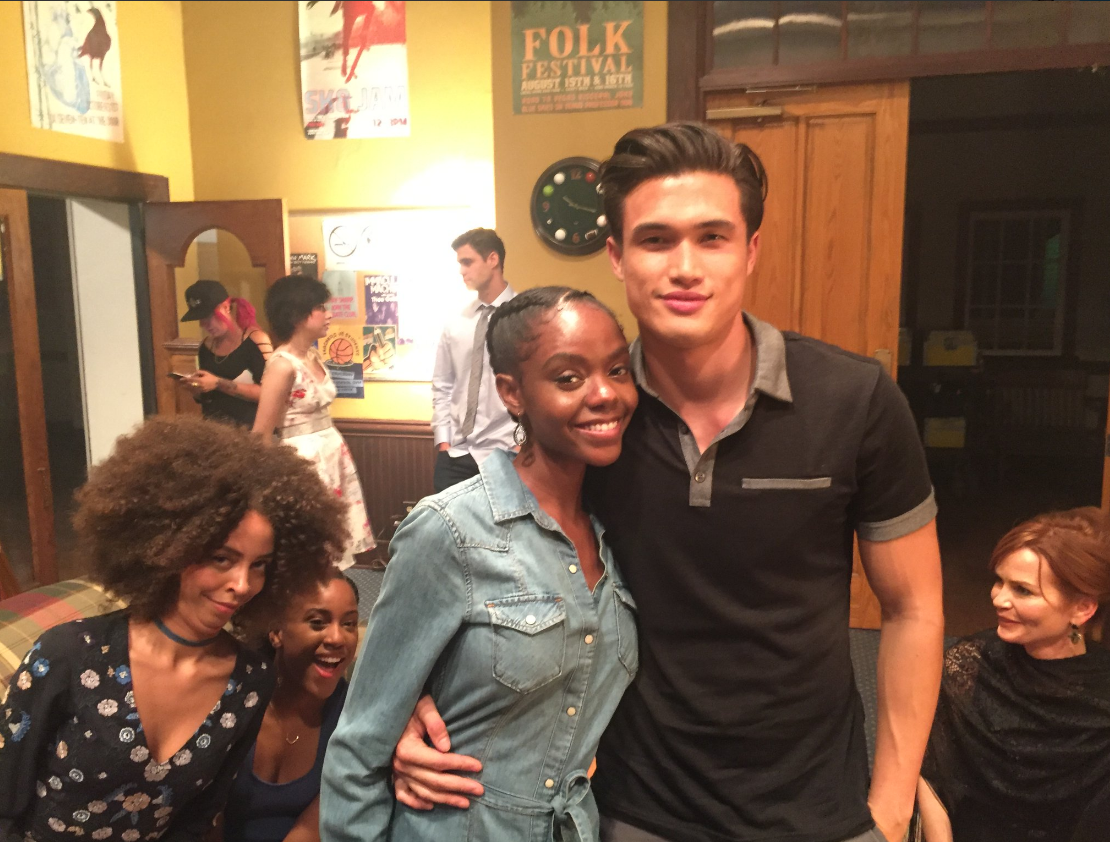 Un mariage se prépare dans la saison 2 de Riverdale (PHOTOS)