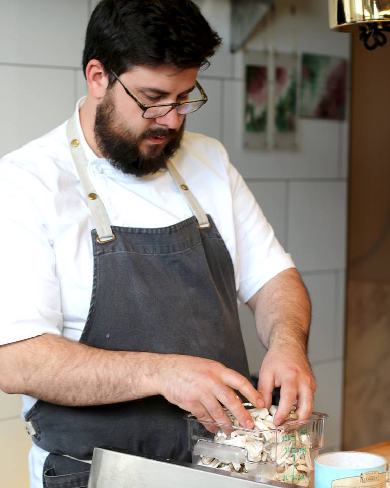 Le restaurant fancy Hopkins a ouvert ses portes dans NDG