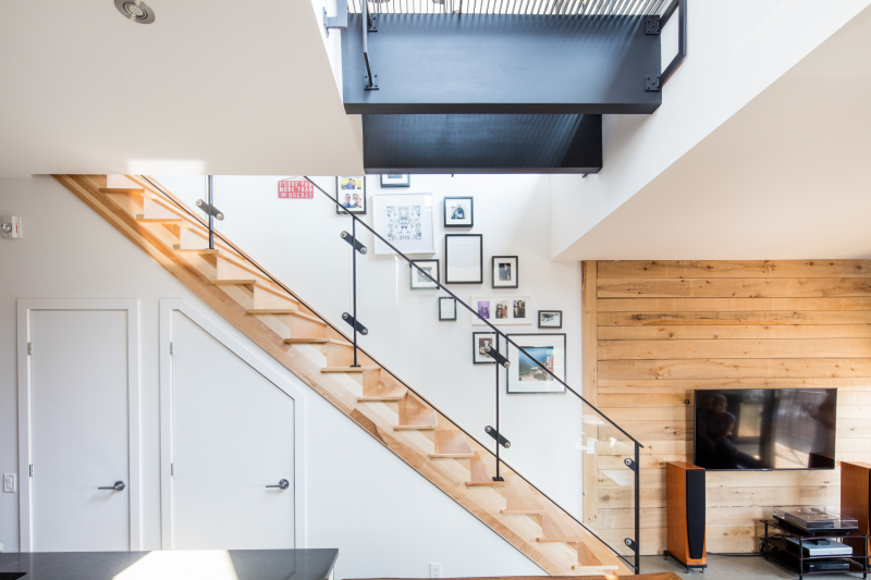 Ce superbe Penthouse de Verdun est à vendre pour presque des peanuts