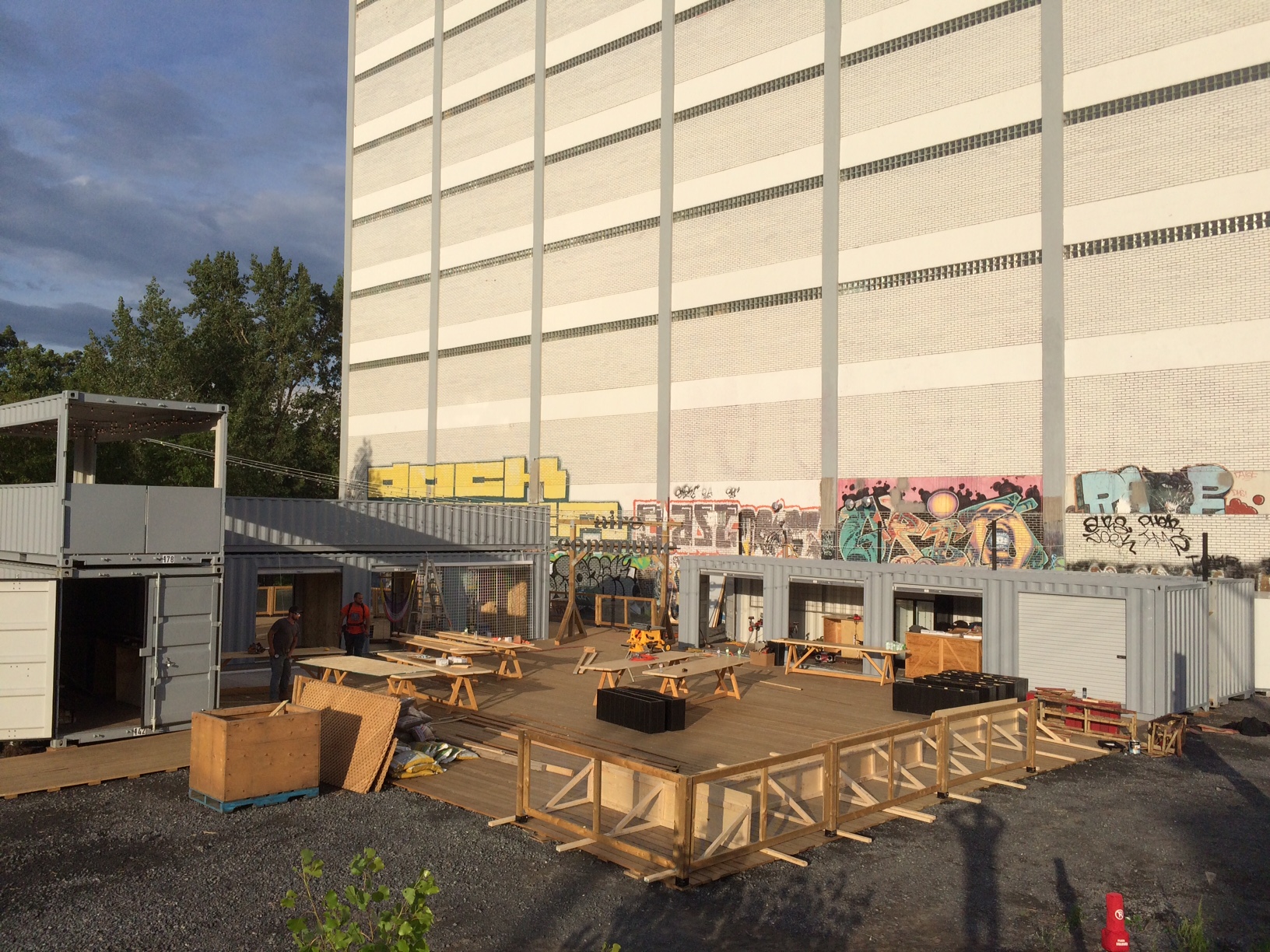 Voici à quoi ressemble le tout nouvel espace de travail en plein air dans le Mile-End