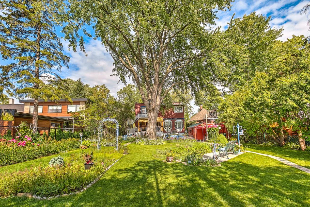 Cette maison victorienne à vendre à Ahuntsic a l'air d'un véritable petit château