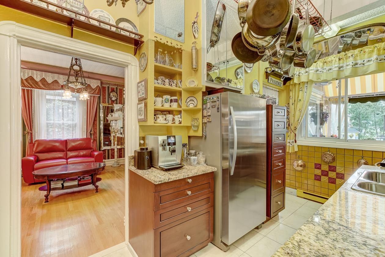 Cette maison victorienne à vendre à Ahuntsic a l'air d'un véritable petit château