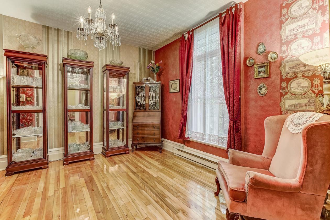 Cette maison victorienne à vendre à Ahuntsic a l'air d'un véritable petit château