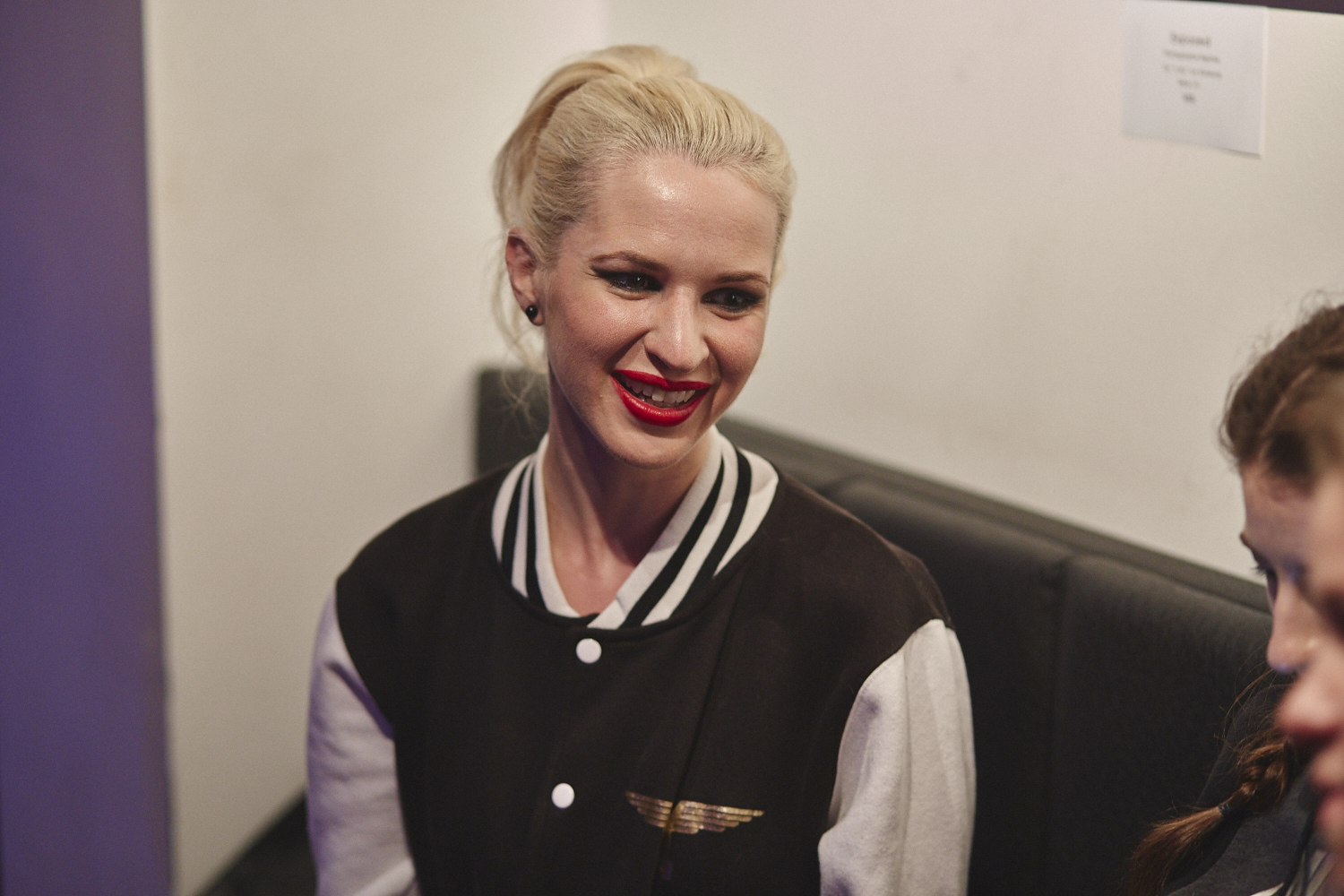 Le corps nu de la femme à l'honneur dans l'expo TheNakedTruth par l'artiste Zi