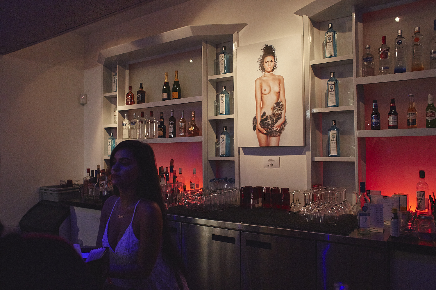 Le corps nu de la femme à l'honneur dans l'expo TheNakedTruth par l'artiste Zi