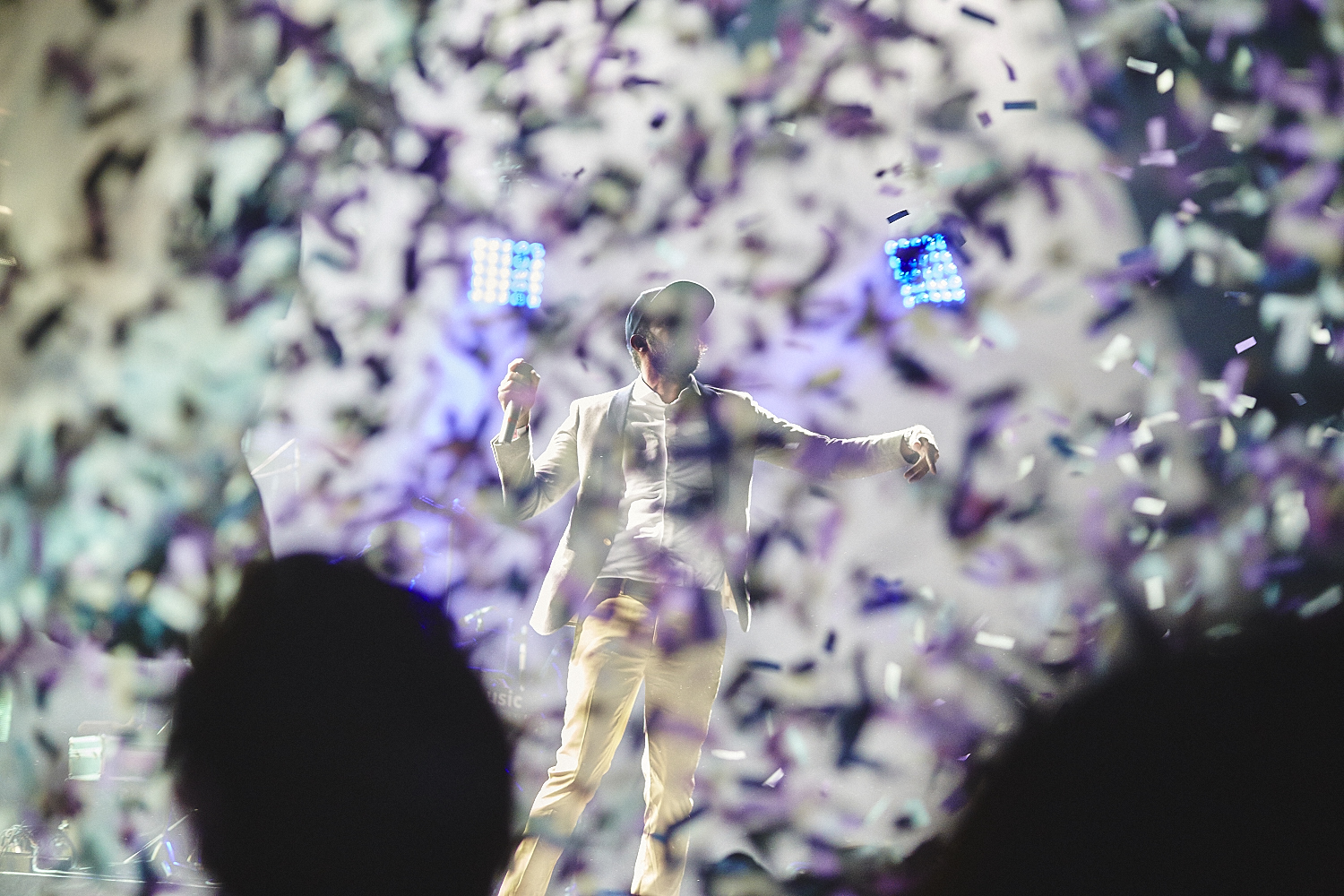 Le MTELUS s’offre un gros show d’ouverture gratuit en compagnie de centaines de Montréalais (PHOTOS)