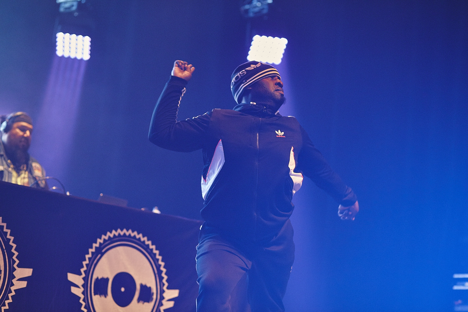 Le MTELUS s’offre un gros show d’ouverture gratuit en compagnie de centaines de Montréalais (PHOTOS)