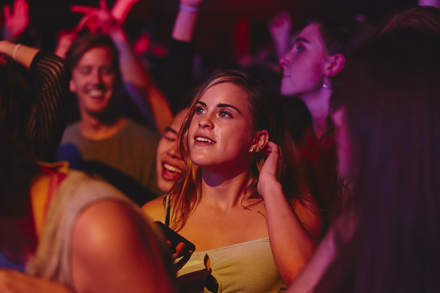 Le MTELUS s’offre un gros show d’ouverture gratuit en compagnie de centaines de Montréalais (PHOTOS)