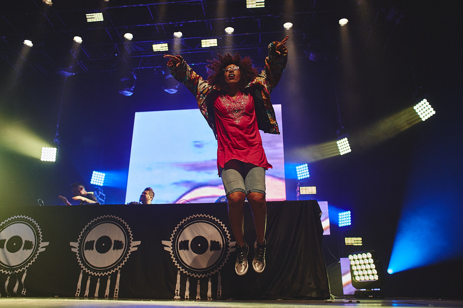 Le MTELUS s’offre un gros show d’ouverture gratuit en compagnie de centaines de Montréalais (PHOTOS)