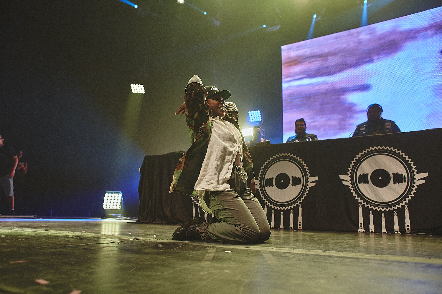 Le MTELUS s’offre un gros show d’ouverture gratuit en compagnie de centaines de Montréalais (PHOTOS)