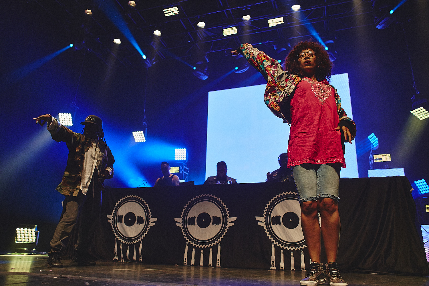 Le MTELUS s’offre un gros show d’ouverture gratuit en compagnie de centaines de Montréalais (PHOTOS)