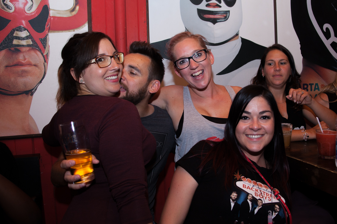 La folie des Backstreet Boys s'est emparée du Nacho Libre et on se serait cru dans les années 90 (PHOTOS)