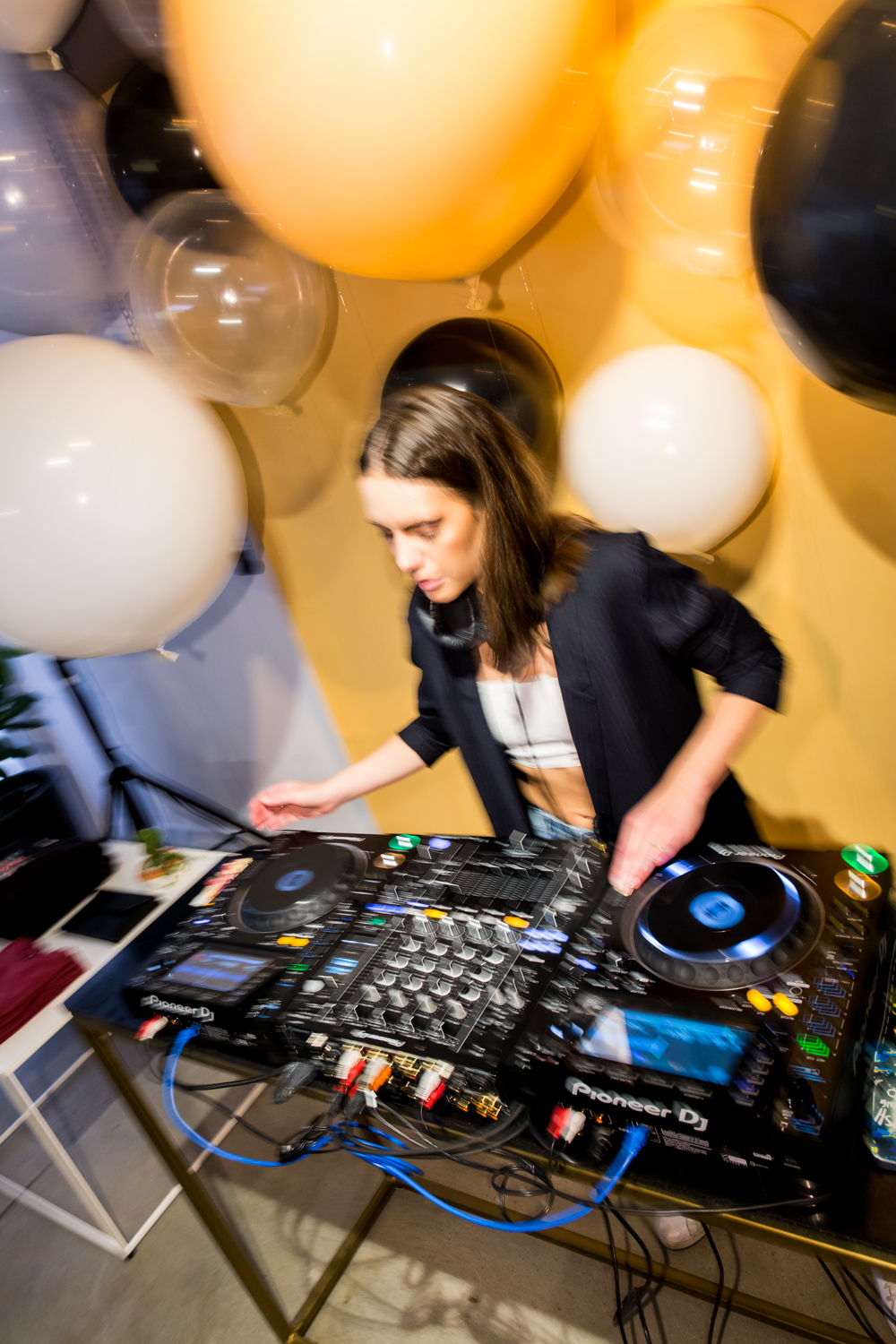 Frank and Oak lance sa toute première boutique pour femmes dans le Mile-End (PHOTOS)