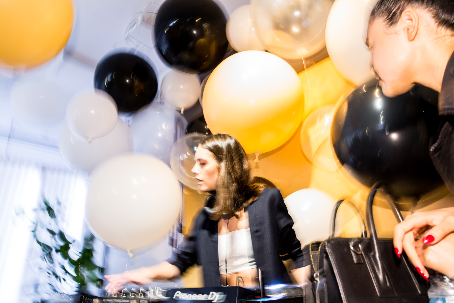 Frank and Oak lance sa toute première boutique pour femmes dans le Mile-End (PHOTOS)