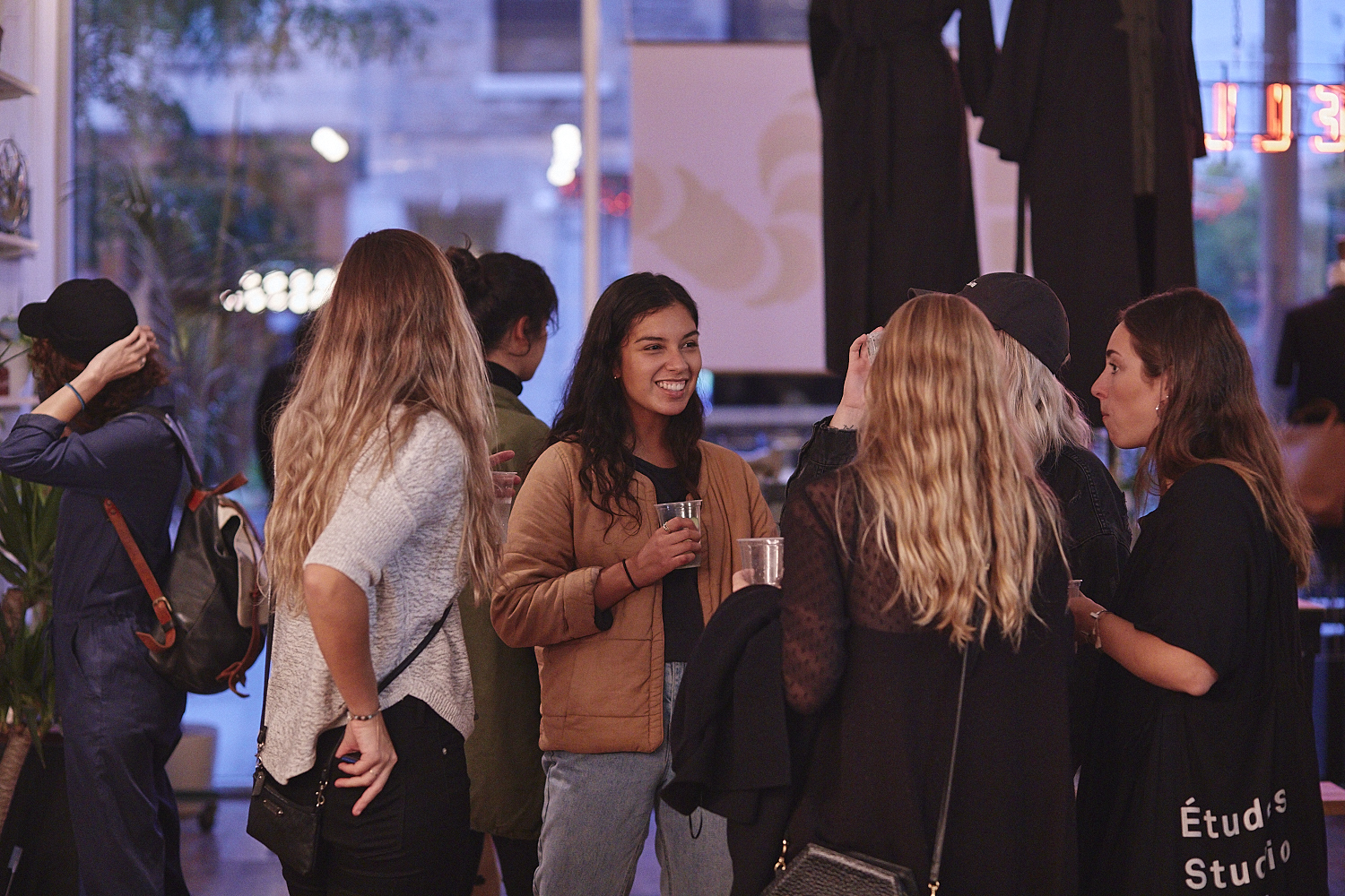 Pop-up shop exclusif de la collaboration entre Kroy X De L'île à la boutique Lowell