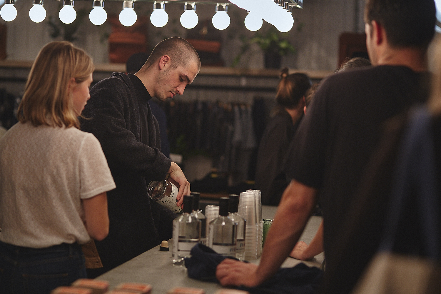 Pop-up shop exclusif de la collaboration entre Kroy X De L'île à la boutique Lowell