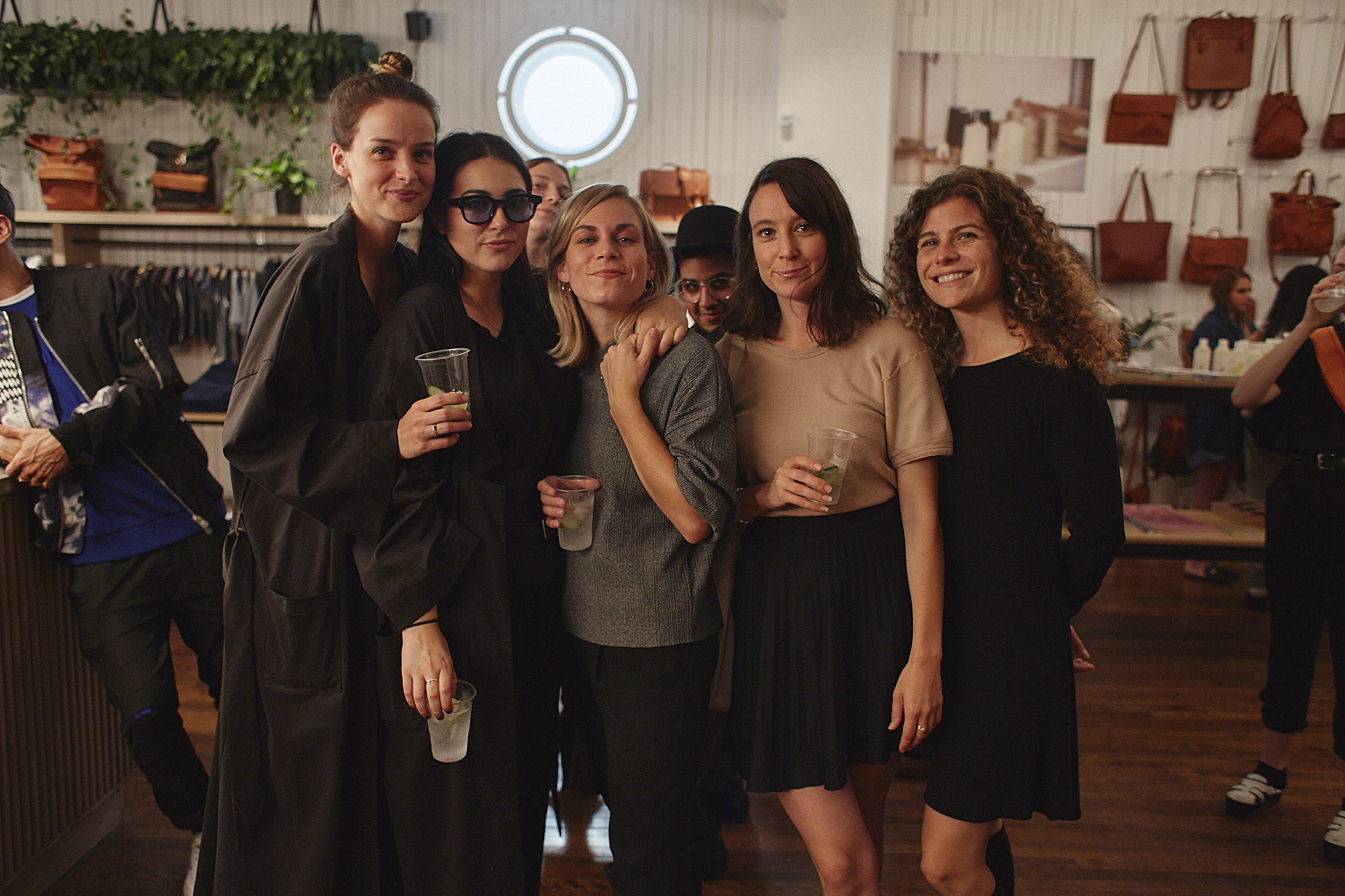 Pop-up shop exclusif de la collaboration entre Kroy X De L'île à la boutique Lowell