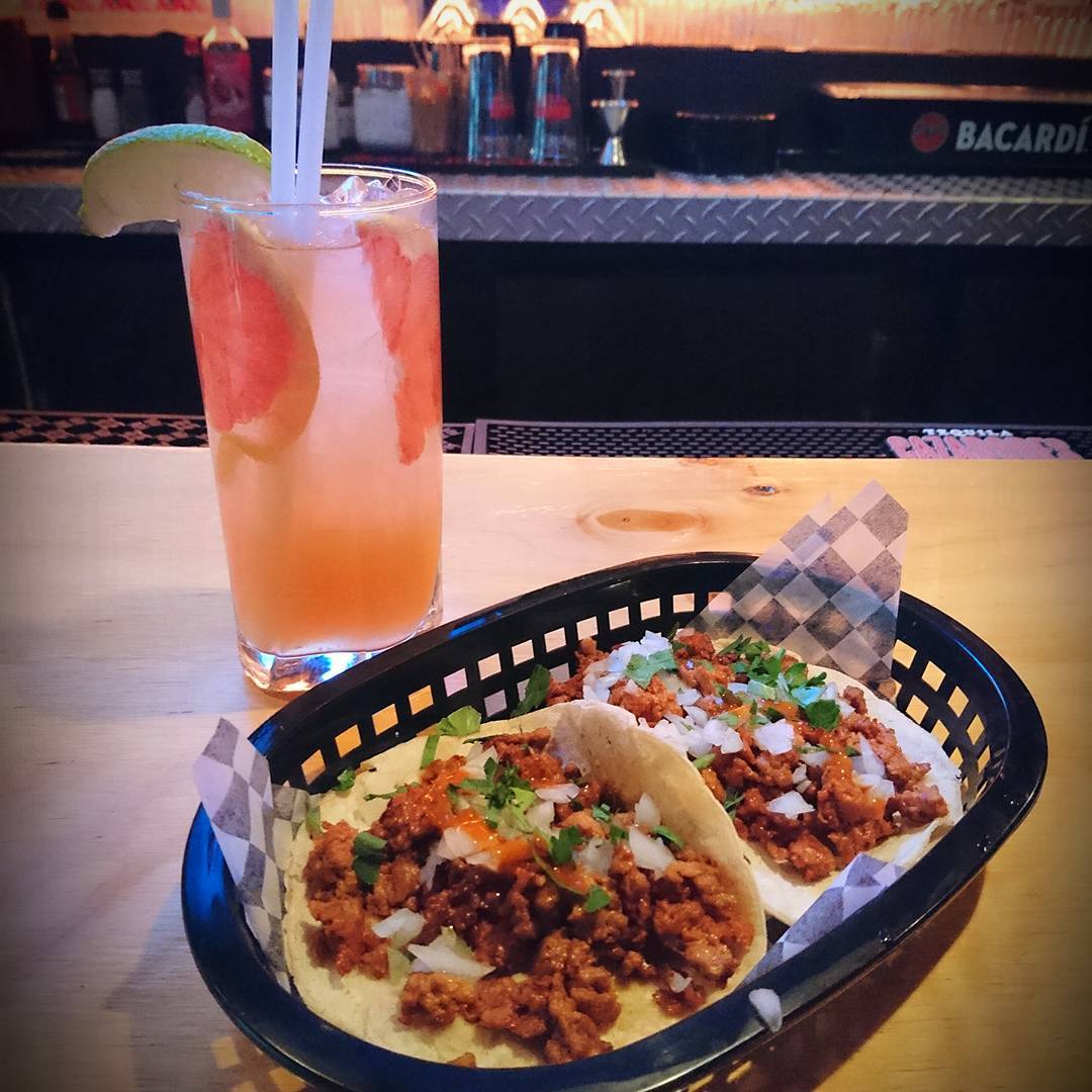 Un resto de Montréal t'offre les tacos à 1$ demain seulement