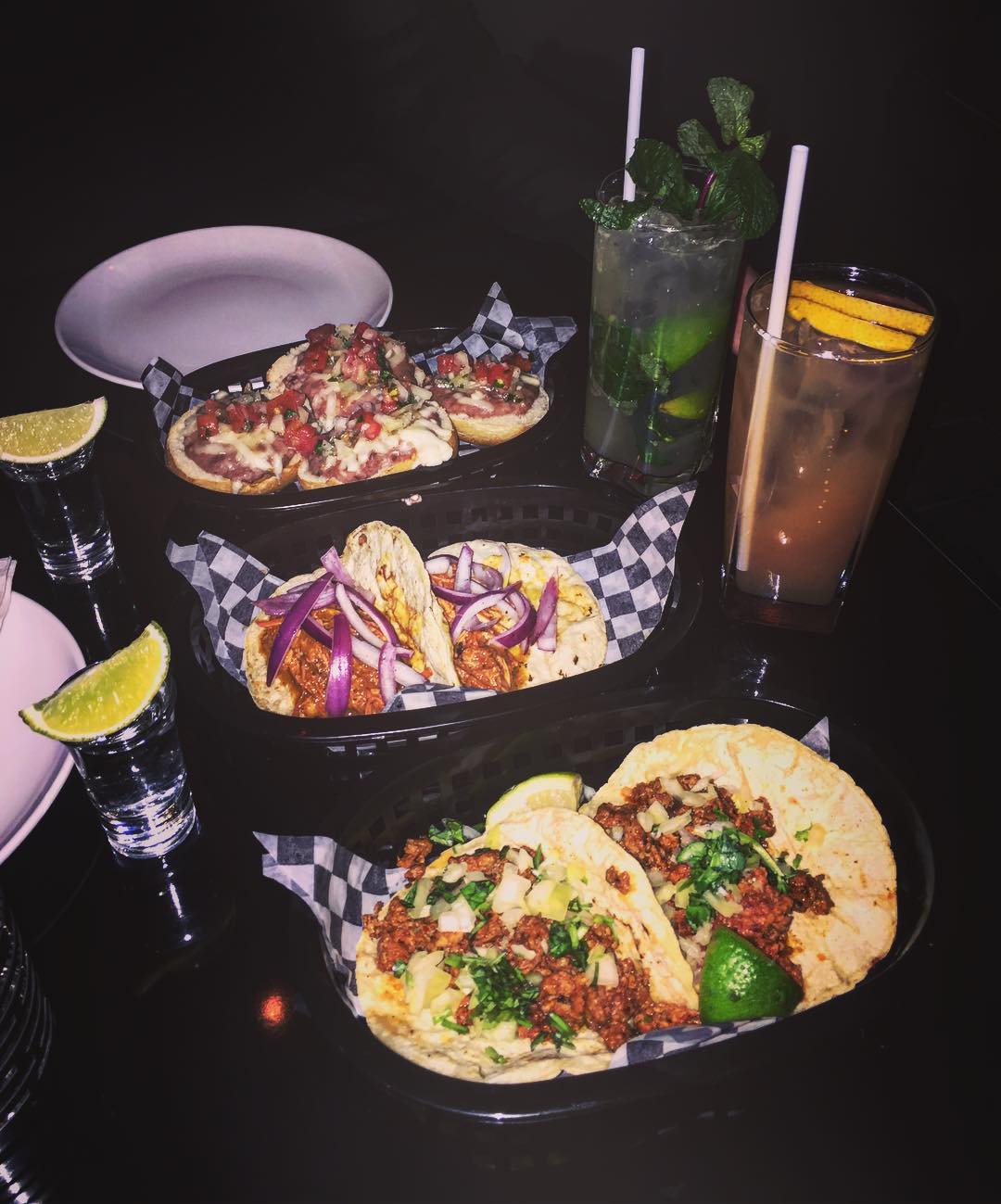 Un resto de Montréal t'offre les tacos à 1$ demain seulement