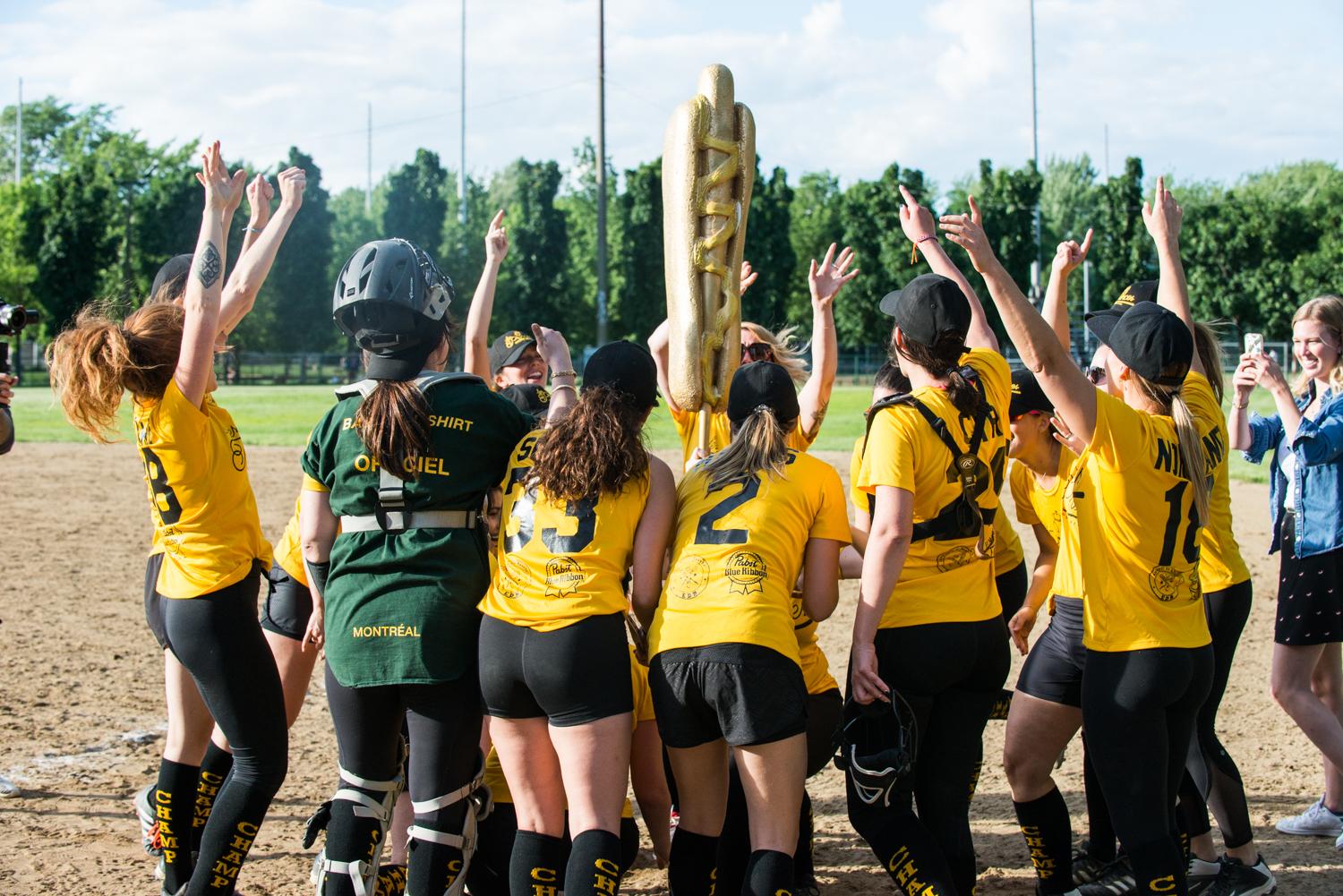 Une saison caritative réussie pour la ligue de baseball montréalaise Les Princes!