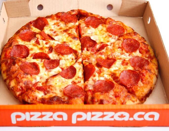 Pizza Pizza célèbre son 50e et le mois de la pizza avec un pas pire rabais demain