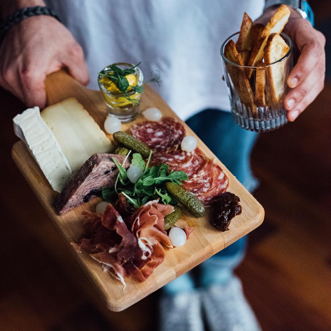 Le Spot de la semaine: le Renard, le p'tit bar parfait du Village