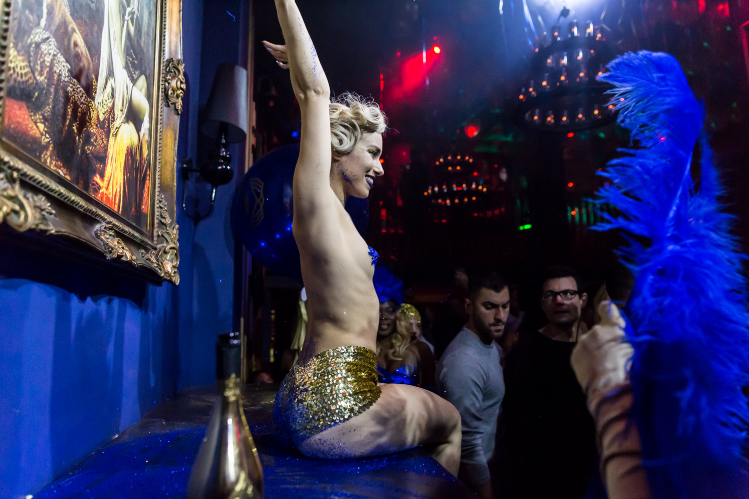 Le Bord'Elle fête ses 1 an avec un gros party burlesque, champagne et le BFF de Kim Kardashian