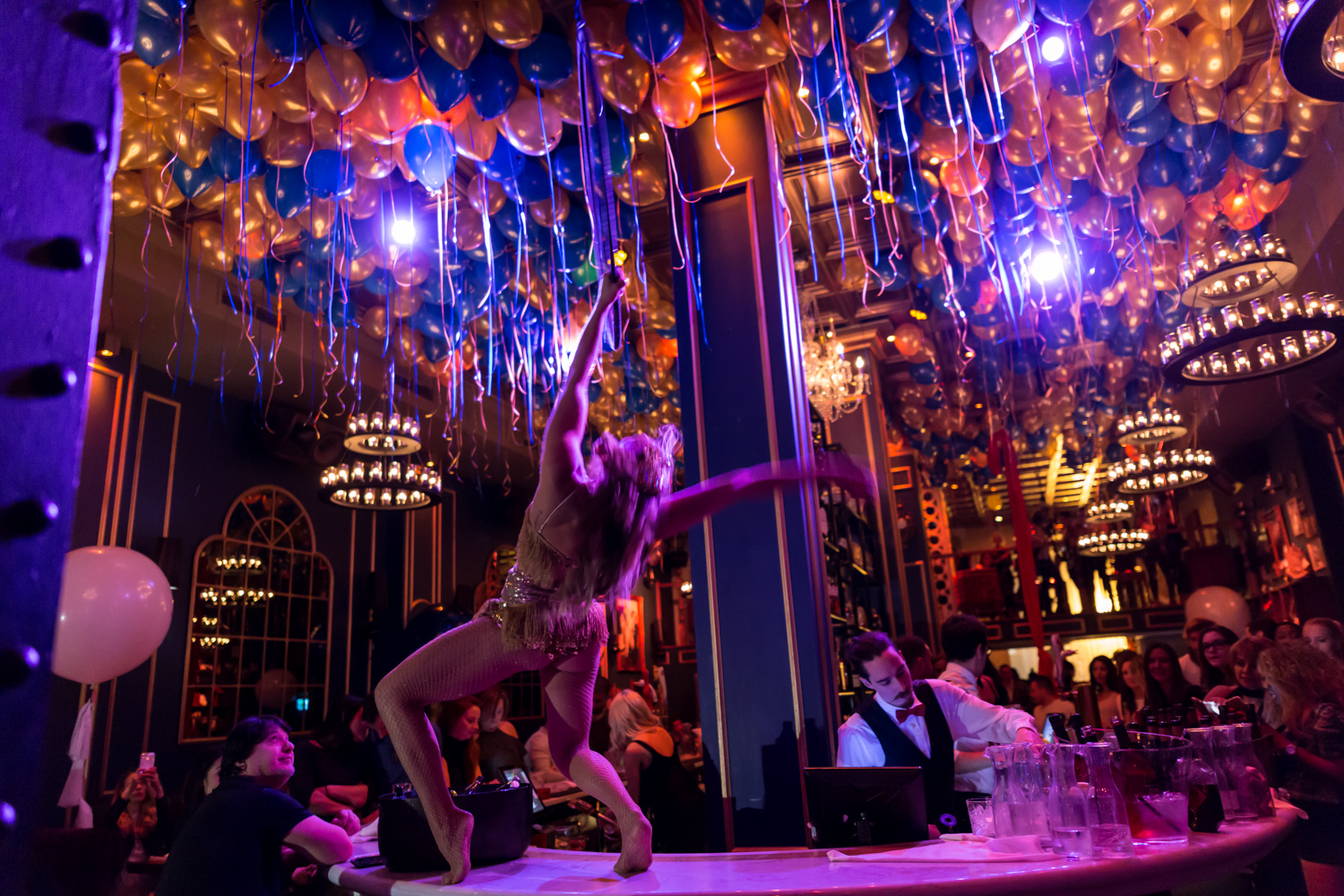 Le Bord'Elle fête ses 1 an avec un gros party burlesque, champagne et le BFF de Kim Kardashian