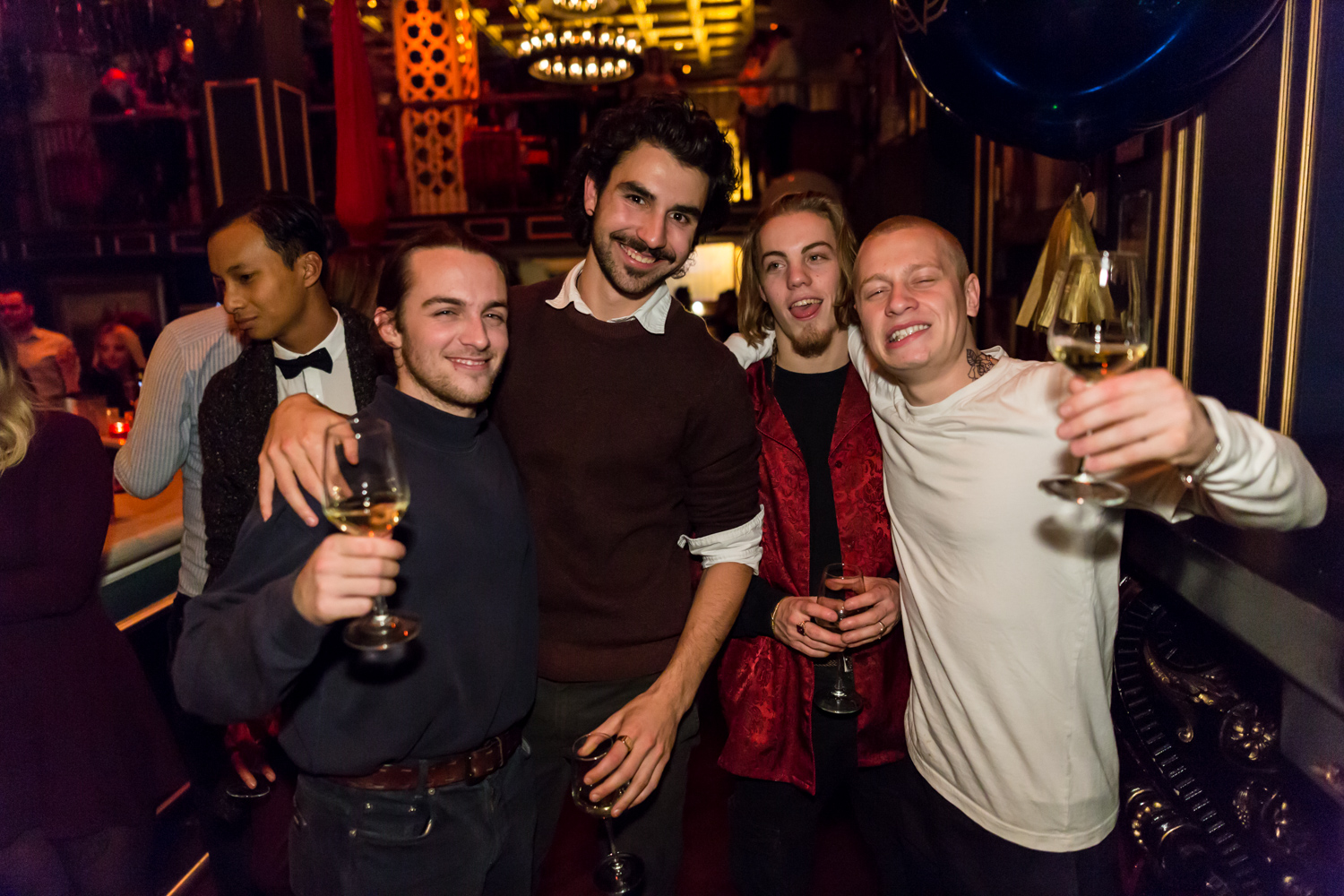 Le Bord'Elle fête ses 1 an avec un gros party burlesque, champagne et le BFF de Kim Kardashian